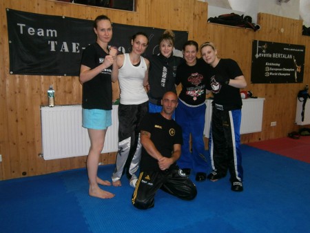 Ladies group at TAE KI BO Vienna